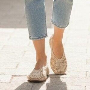 Bibi Lou Beige Woven Mesh Swirl Embroidery Square Toe Ballerina Flats Size 39